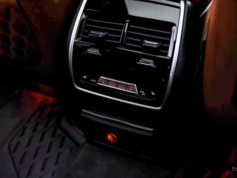 Used 2023 BMW X7 M60i w/ Executive Package image 73