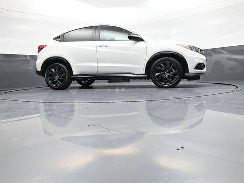 Certified 2022 Honda HR-V Sport image 28