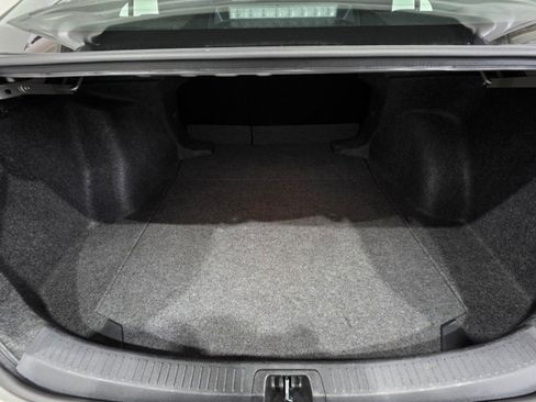 Used 2025 Toyota Corolla LE image 21