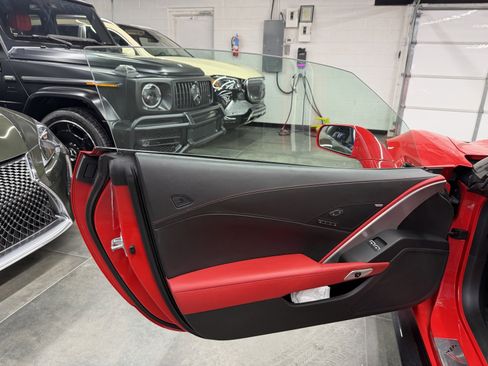 Used 2015 Chevrolet Corvette Z06 w/ 3LZ Preferred Equipment Group image 21