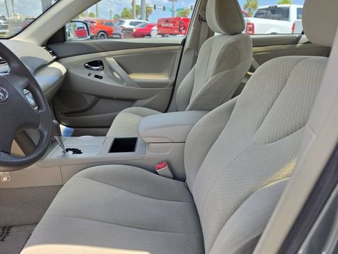 Used 2007 Toyota Camry LE FWD image 15