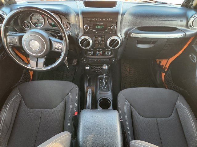 Used 2013 Jeep Wrangler Unlimited Rubicon AWD/4WD image 25