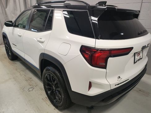 New 2026 GMC Terrain Elevation w/ Elevation Premium Package image 21