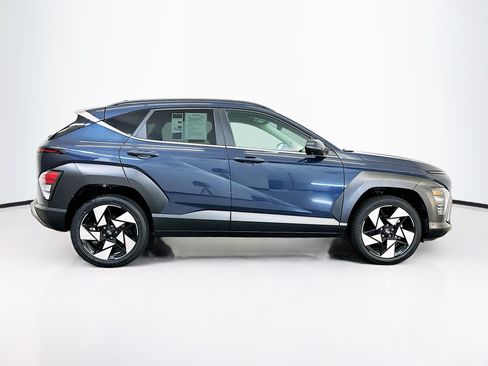 Used 2024 Hyundai Kona Limited AWD/4WD image 10