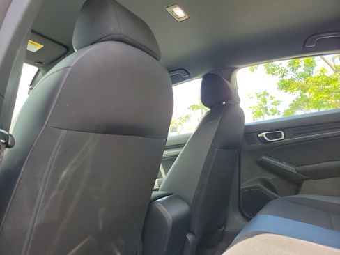 Used 2022 Honda Civic Sport image 12