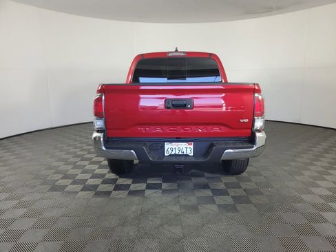 Used 2023 Toyota Tacoma TRD Off-Road image 5