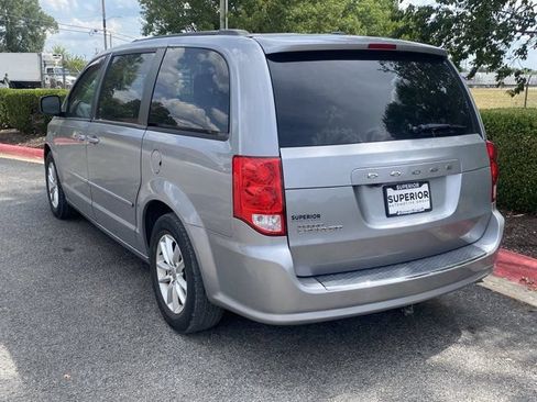 Used 2013 Dodge Grand Caravan SXT w/ UConnect Hands-Free Group FWD image 8