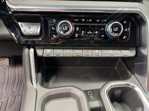 New 2026 GMC Sierra 2500 Denali Ultimate w/ Max Trailering Package image 16