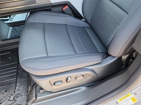 New 2025 GMC Hummer EV 2X image 15