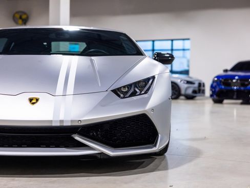 Used 2017 Lamborghini Huracan LP 610-4 Avio image 23