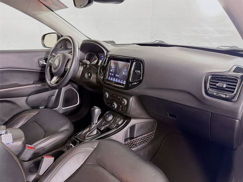 Used 2019 Jeep Compass Limited AWD/4WD image 31