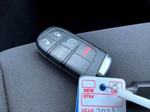 Used 2023 Dodge Charger SXT image 12