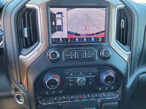 Used 2020 Chevrolet Silverado 2500 High Country w/ Technology Package AWD/4WD image 26