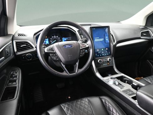 Certified 2024 Ford Edge Titanium AWD/4WD image 33