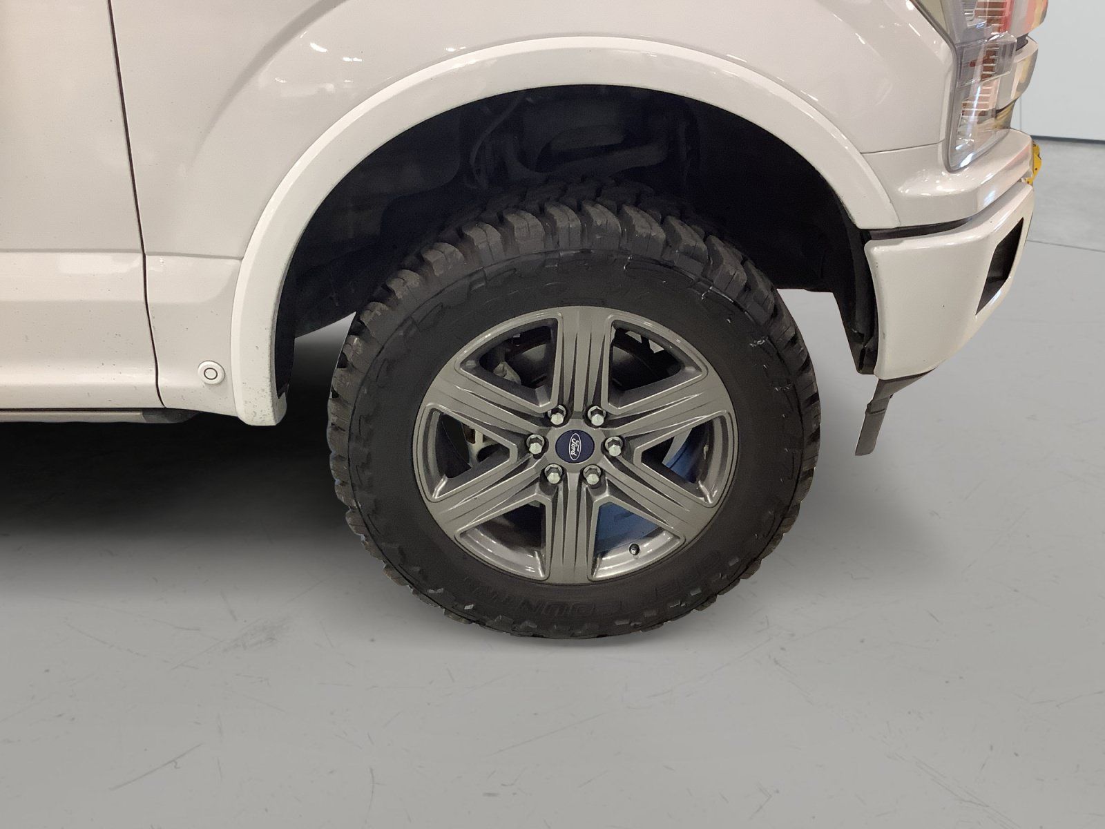 Used 2020 Ford F150 Lariat w/ Equipment Group 502A Luxury AWD/4WD image 10