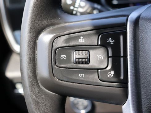 Used 2025 GMC Sierra 1500 SLT image 30