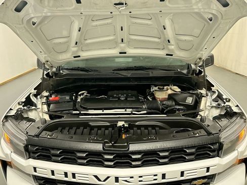 Used 2020 Chevrolet Silverado 1500 Custom w/ Custom Value Package image 23