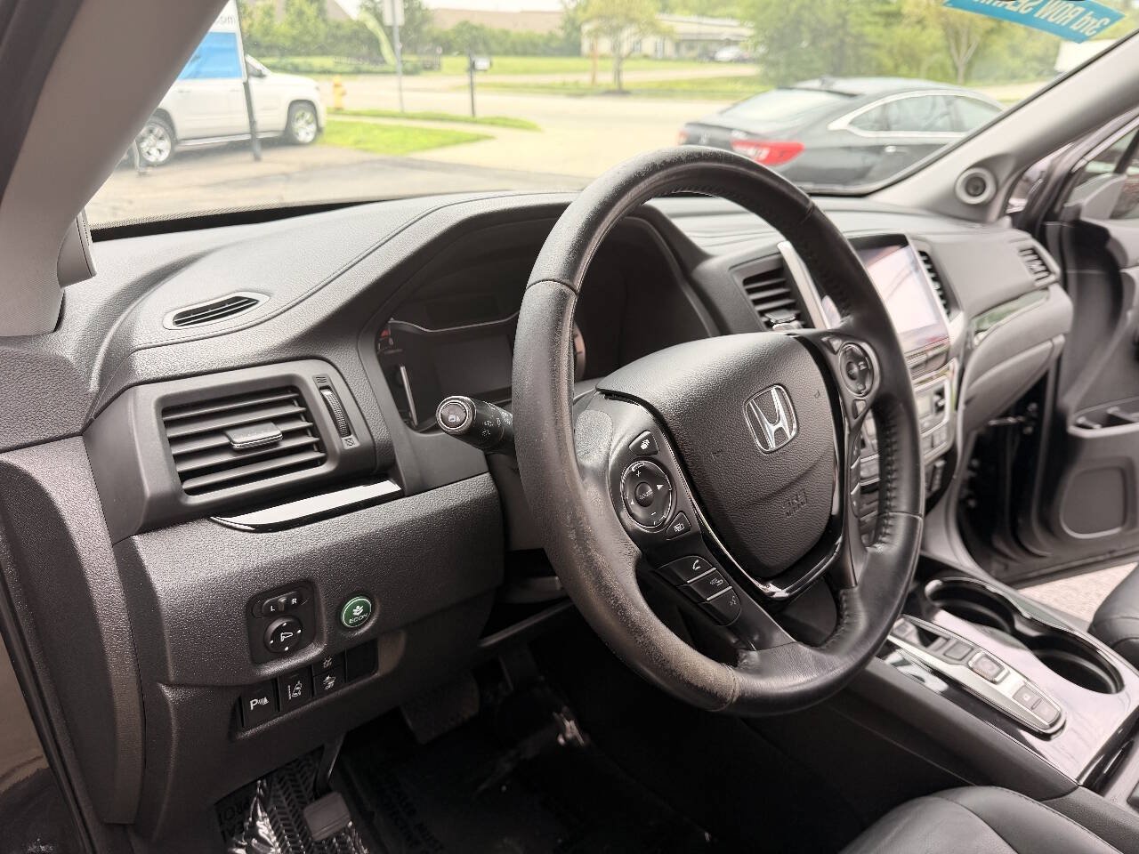 Used 2016 Honda Pilot Touring image 8
