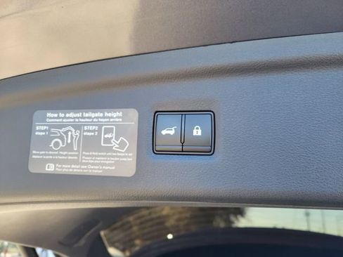 Used 2023 INFINITI QX50 Luxe image 11