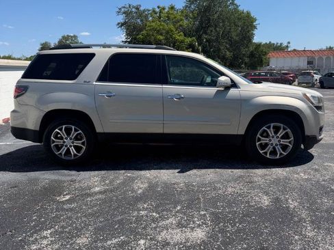 Used 2015 GMC Acadia SLT FWD image 3