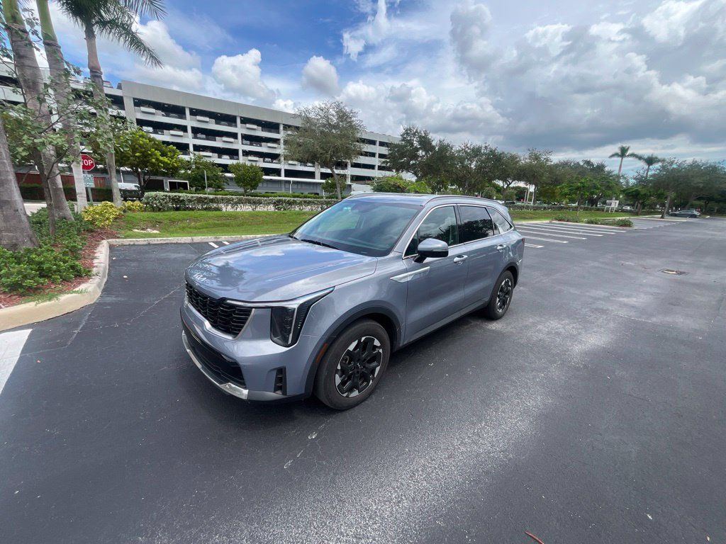 Used 2024 Kia Sorento S FWD image 4