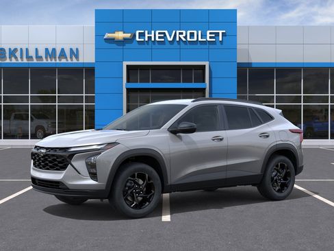 New 2026 Chevrolet Trax LT w/ Driver Confidence Package FWD image 26