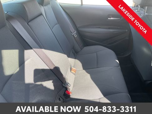 Used 2021 Toyota Corolla LE image 19