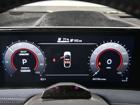 Used 2023 Nissan Ariya image 11