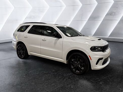 Used 2023 Dodge Durango GT AWD/4WD image 4