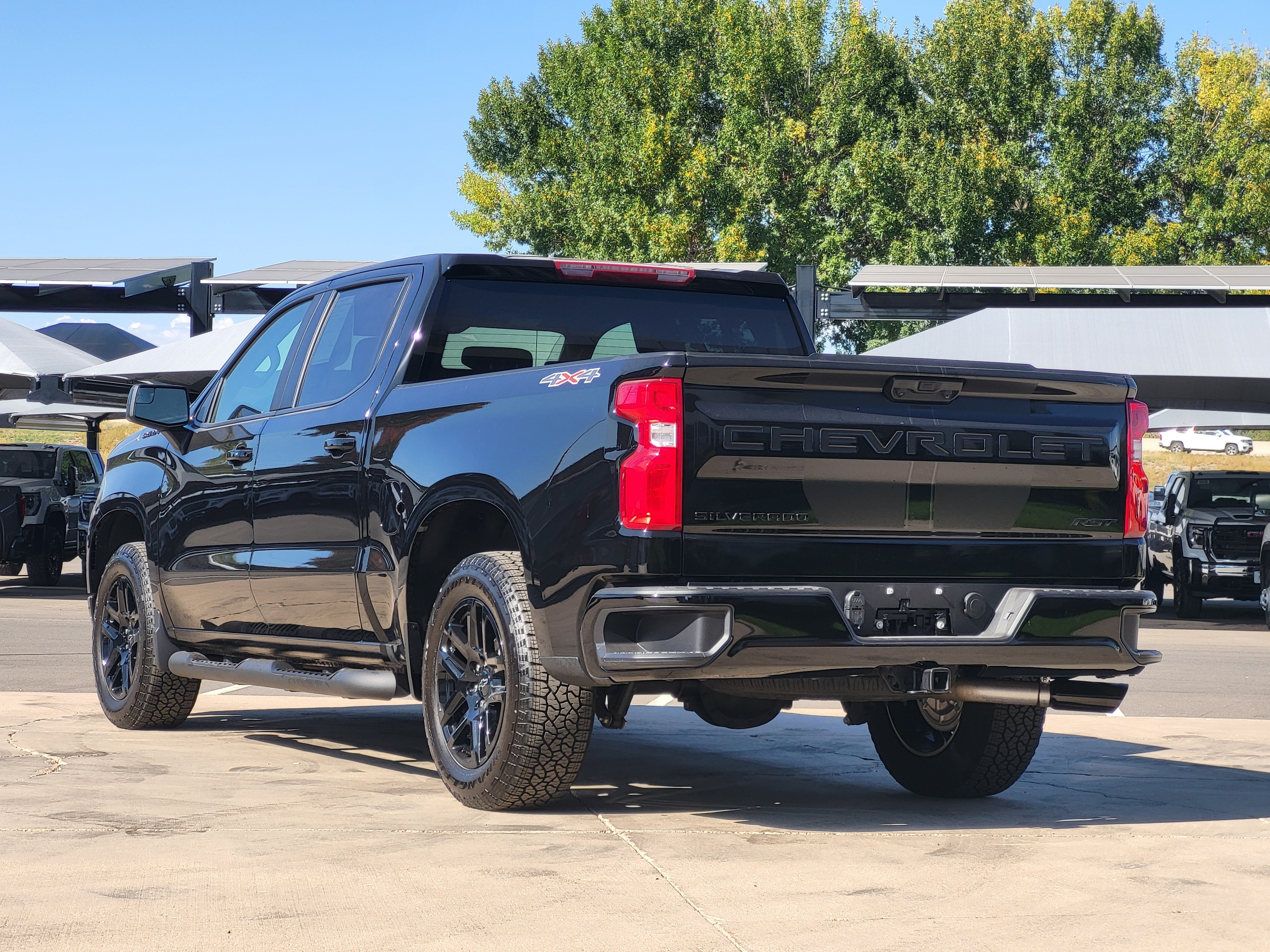 Used 2025 Chevrolet Silverado 1500 RST w/ Rally Edition AWD/4WD image 3
