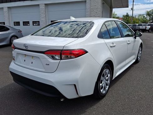 Used 2024 Toyota Corolla LE FWD image 6