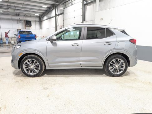 Used 2023 Buick Encore GX Select w/ Sport Touring Package image 6
