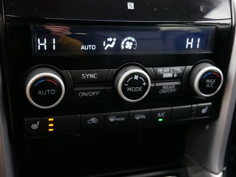 Used 2022 Subaru Ascent Limited w/ Technology Package AWD/4WD image 23