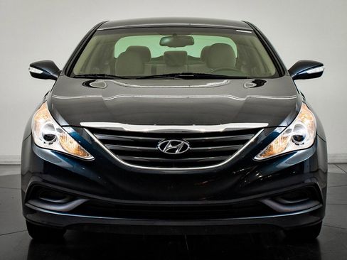 Used 2014 Hyundai Sonata GLS w/ Popular Equipment Group 2 image 2