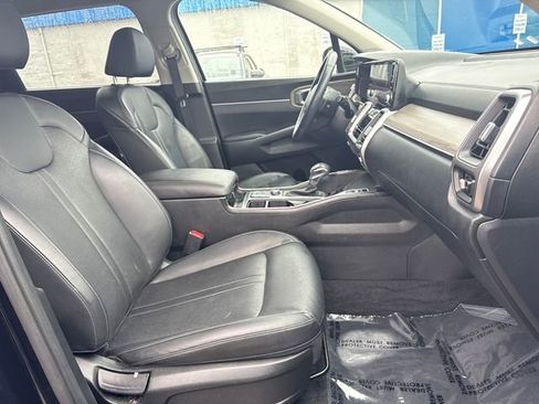Used 2023 Kia Sorento S AWD/4WD image 32