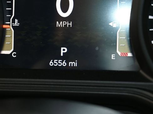 Used 2024 Jeep Gladiator Sport w/ Premium Package image 29