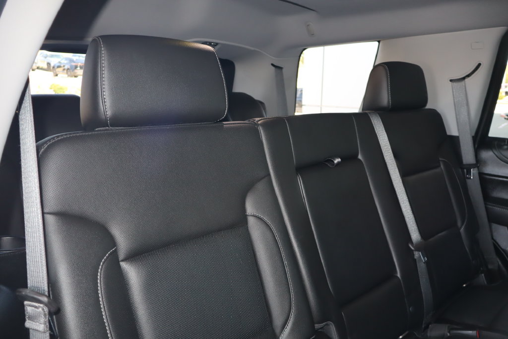 Used 2018 GMC Yukon SLT w/ Open Road Package AWD/4WD image 43