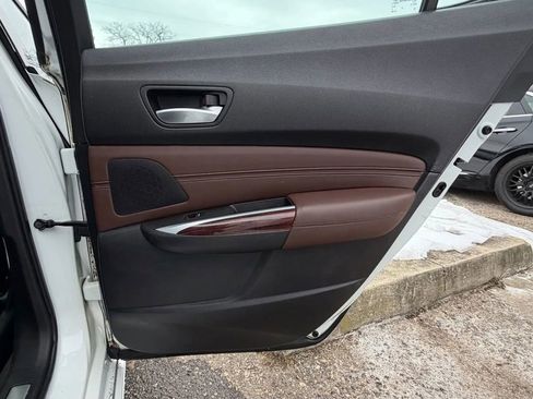 Used 2016 Acura TLX w/ Technology Package FWD image 18