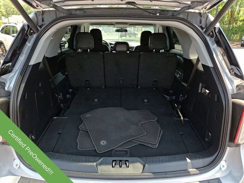 Used 2023 Ford Explorer XLT w/ Equipment Group 202A AWD/4WD image 27