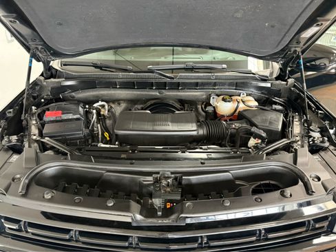 Used 2024 Chevrolet Tahoe RST w/ Sport Performance Package AWD/4WD image 12