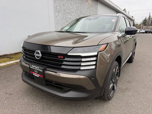 New 2026 Nissan Kicks SR w/ SR Premium Package image 4