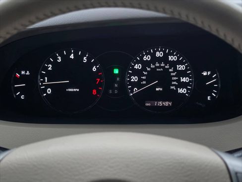 Used 2006 Toyota Avalon XLS FWD image 10