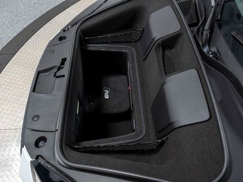 Used 2017 Audi R8 V10 plus w/ Full Leather Package image 60