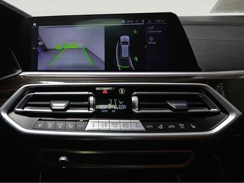 Used 2023 BMW X5 xDrive40i w/ M Sport Package image 14