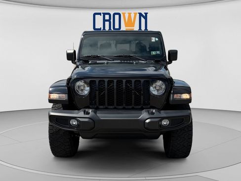 Used 2023 Jeep Gladiator Sport AWD/4WD image 8
