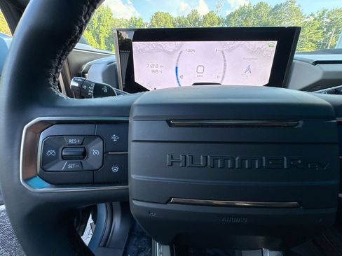 Used 2024 GMC Hummer EV 3X w/ Omega Edition AWD/4WD image 17