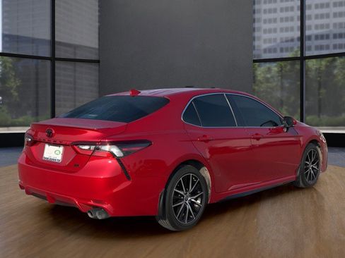 Used 2023 Toyota Camry SE image 5