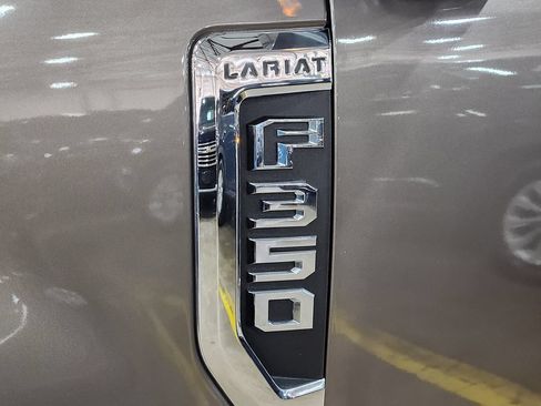 Used 2022 Ford F350 Lariat w/ Lariat Value Package AWD/4WD image 25