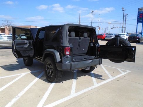 Used 2012 Jeep Wrangler Sport image 23
