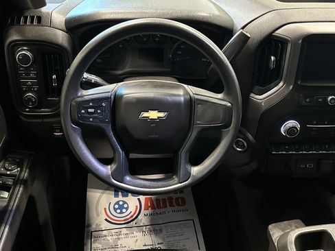 Used 2022 Chevrolet Silverado 1500 Custom AWD/4WD image 28